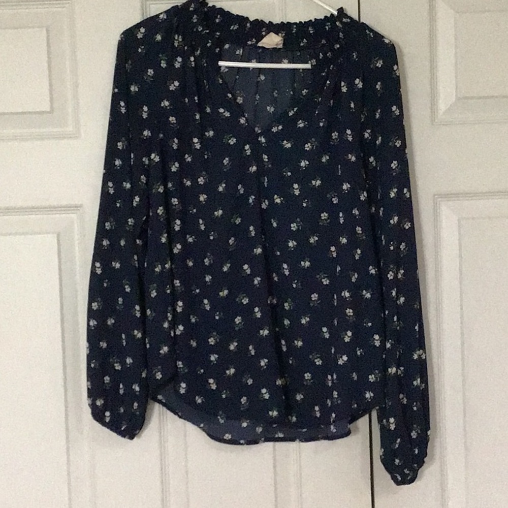 Cute floral top xs gently used